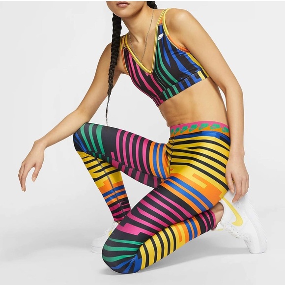 Nike Sportswear NSW Women's Printed Leggings Watermelon Size M activewear - Picture 2 of 13